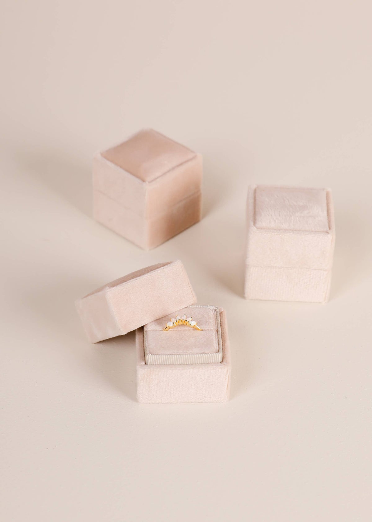 Velvet Jewelry Box - Square - Cream: Cream