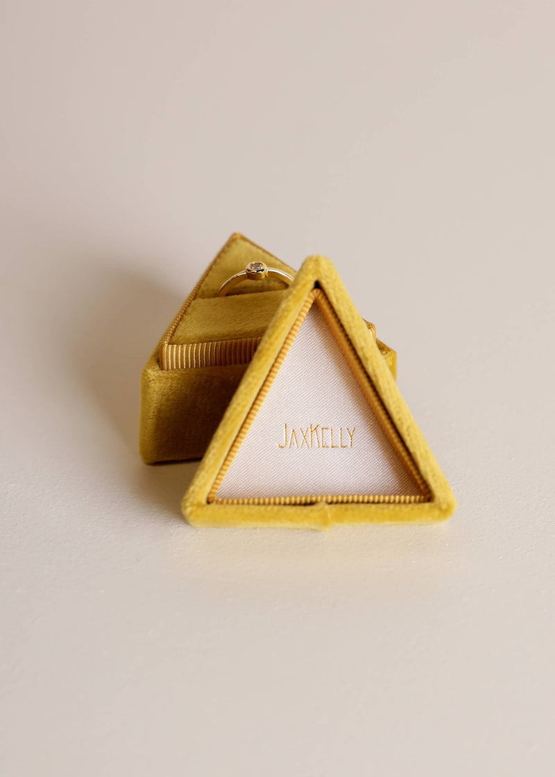 Velvet Jewelry Box - Triangle - Chartreuse: Chartreuse