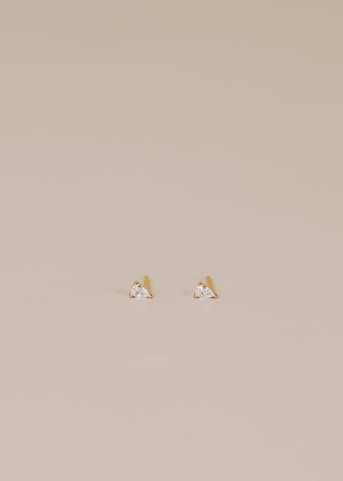 Teardrop - White CZ - Earrings