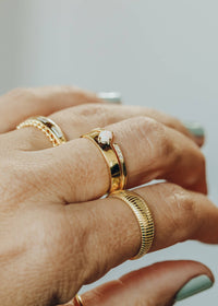 Gold Rings - Ridged: 7